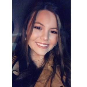 Meet your Posher, Alyssa